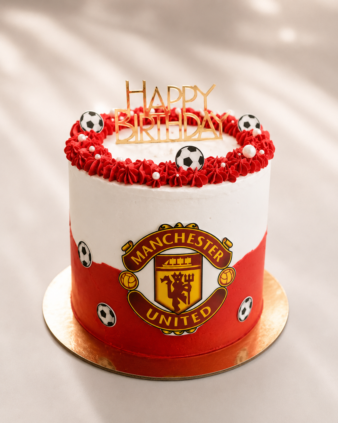 Cake creation by Lelo's Culinary Creations